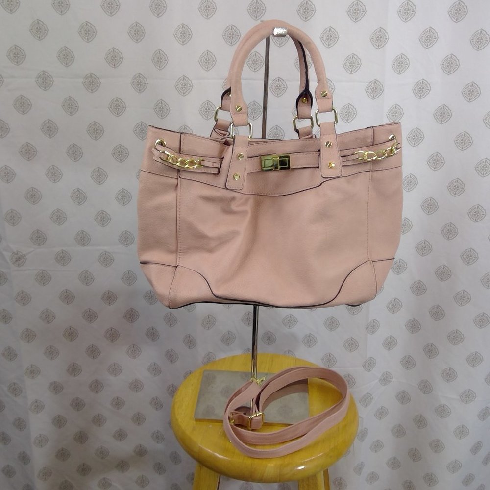 CLOSET CLOSING Unbranded Soft Pink Purse EUC